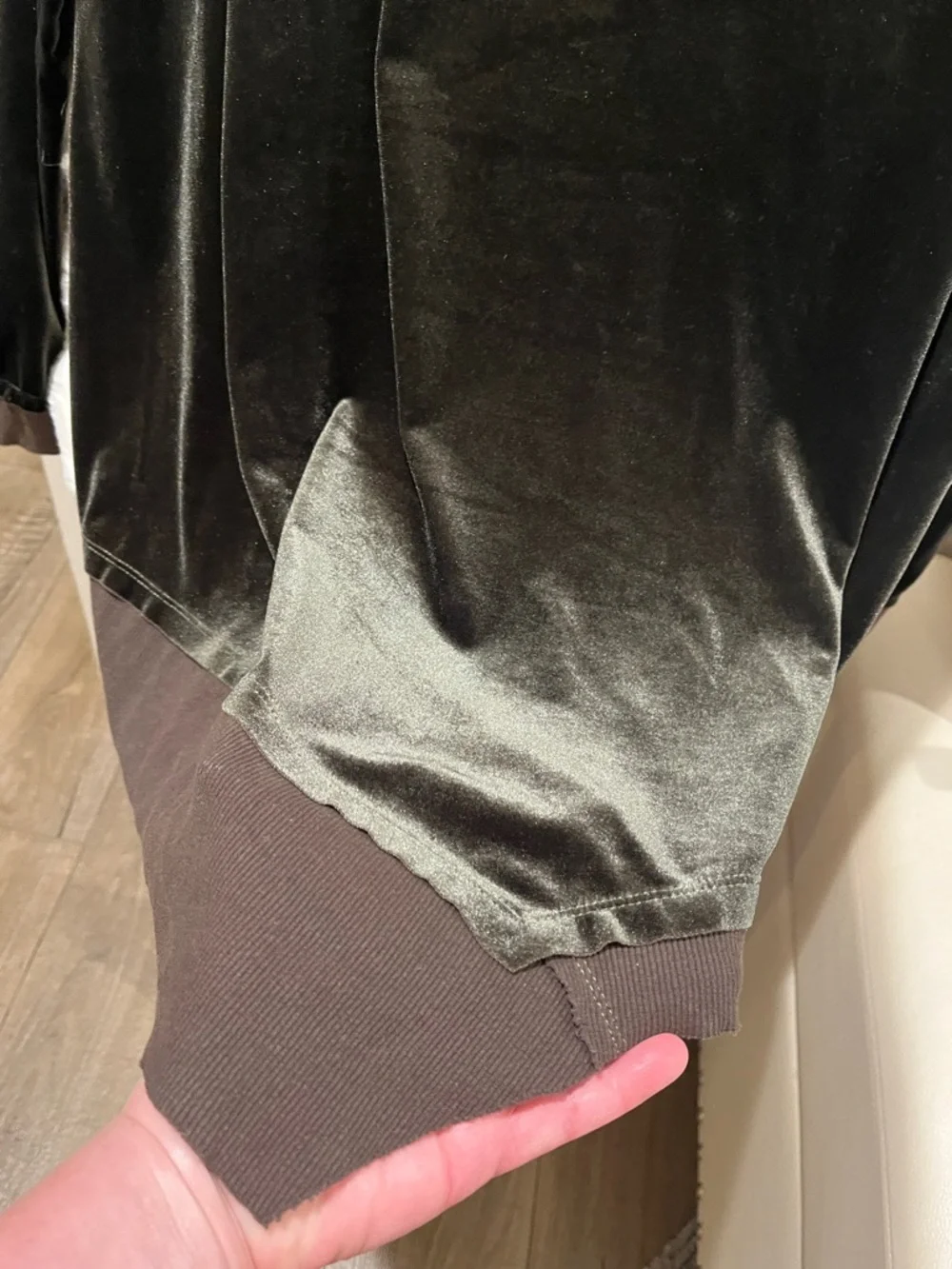 easel Black Velvet Long-Sleeve Crewneck Top - Picture 5 of 5